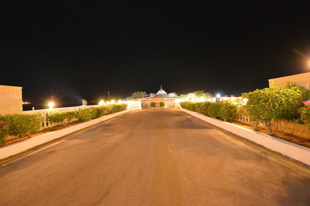 Al Ahmadi Plaza Resort Yanbu Bagian luar foto
