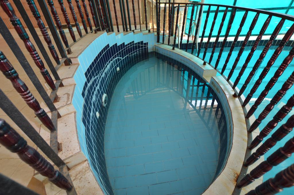 Al Ahmadi Plaza Resort Yanbu Bagian luar foto
