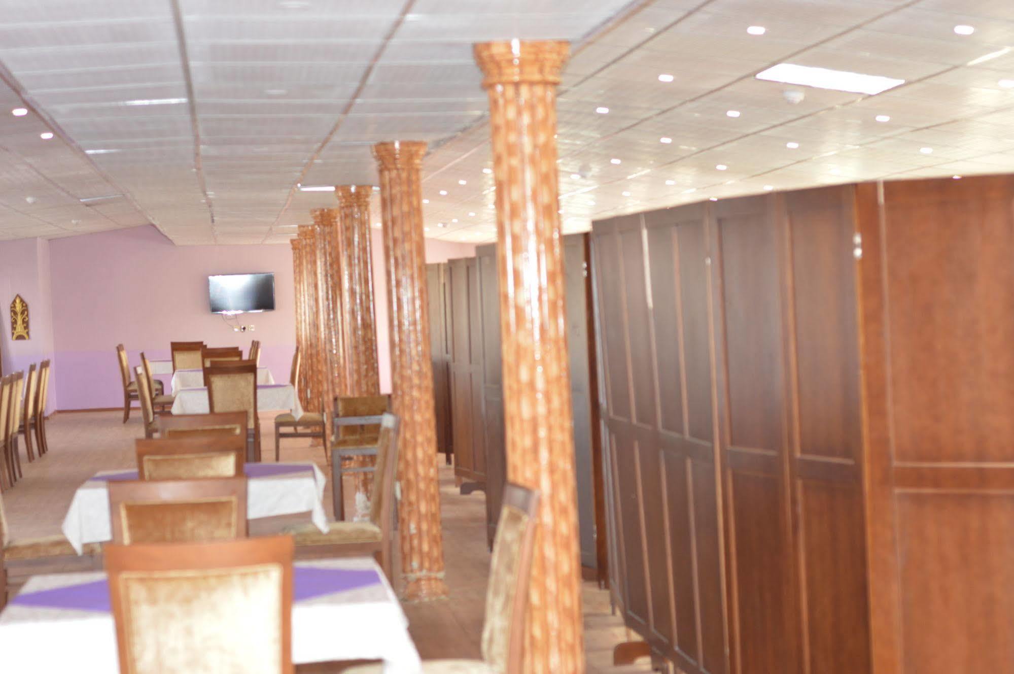 Al Ahmadi Plaza Resort Yanbu Bagian luar foto