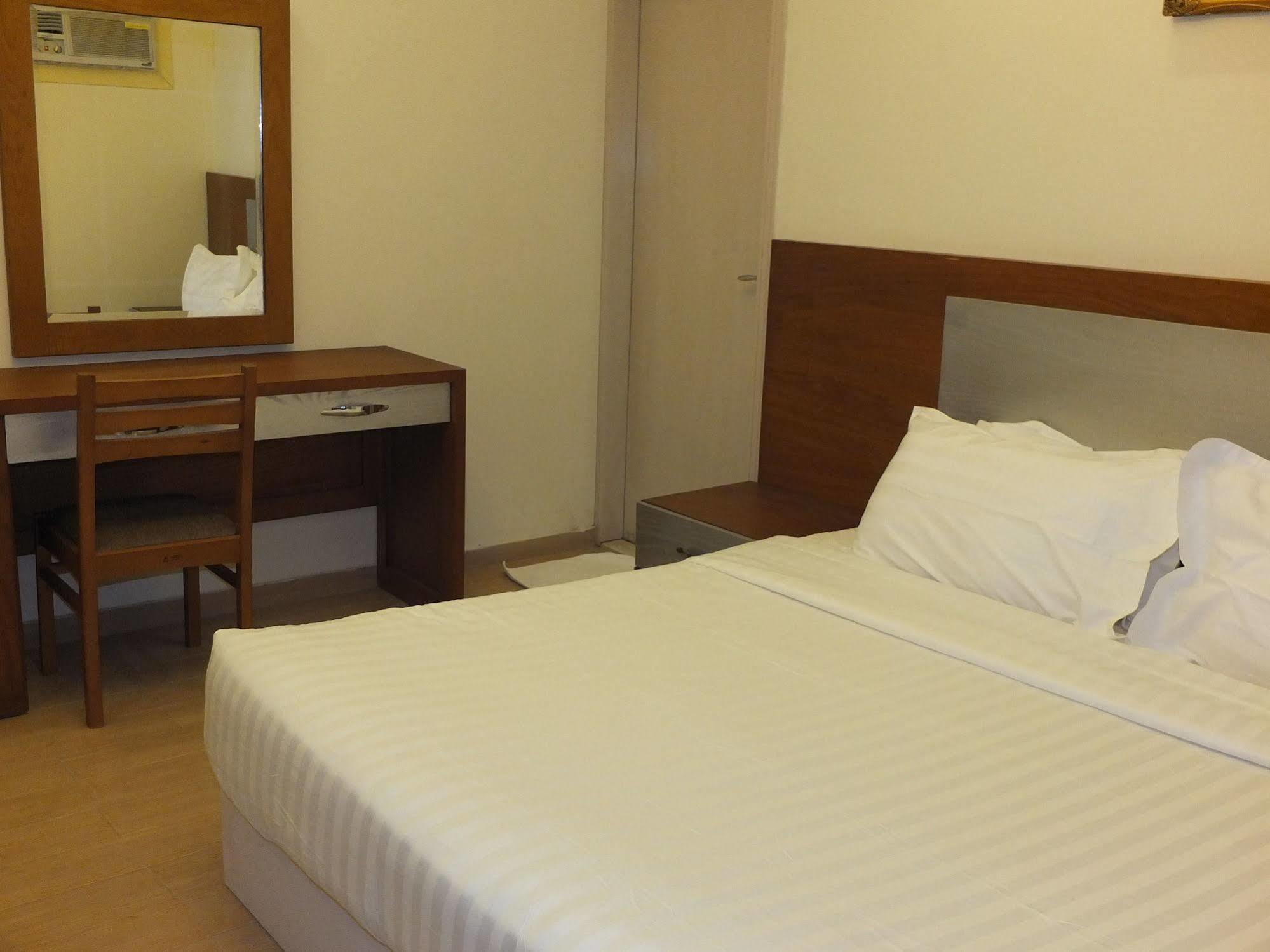 Al Ahmadi Plaza Resort Yanbu Bagian luar foto